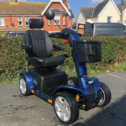 Pride Colt Pursuit // 8mph Mobility Scooter. VERY GOOD CONDITION. PART EX!!!