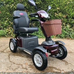 Eden Roadmaster Plus. 8mph Mobility Scooter. EXCELLENT CONDITION. PART EX!!!!
