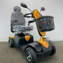 2020 Roadster DX8 Deluxe 8MPH Mobility Scooter *Showroom Condition*